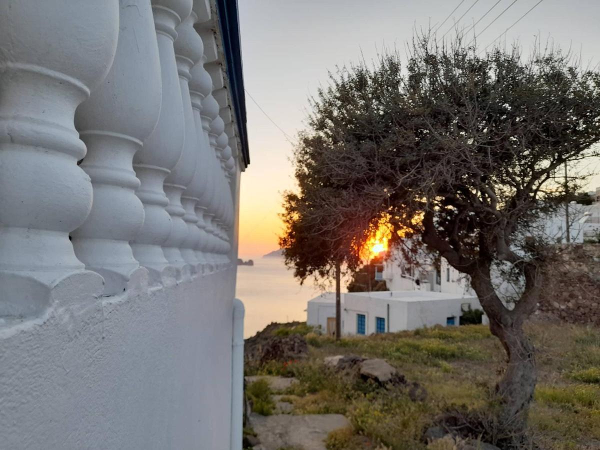 Mamos Sunset House Plaka Villa Pláka Mílu Kültér fotó